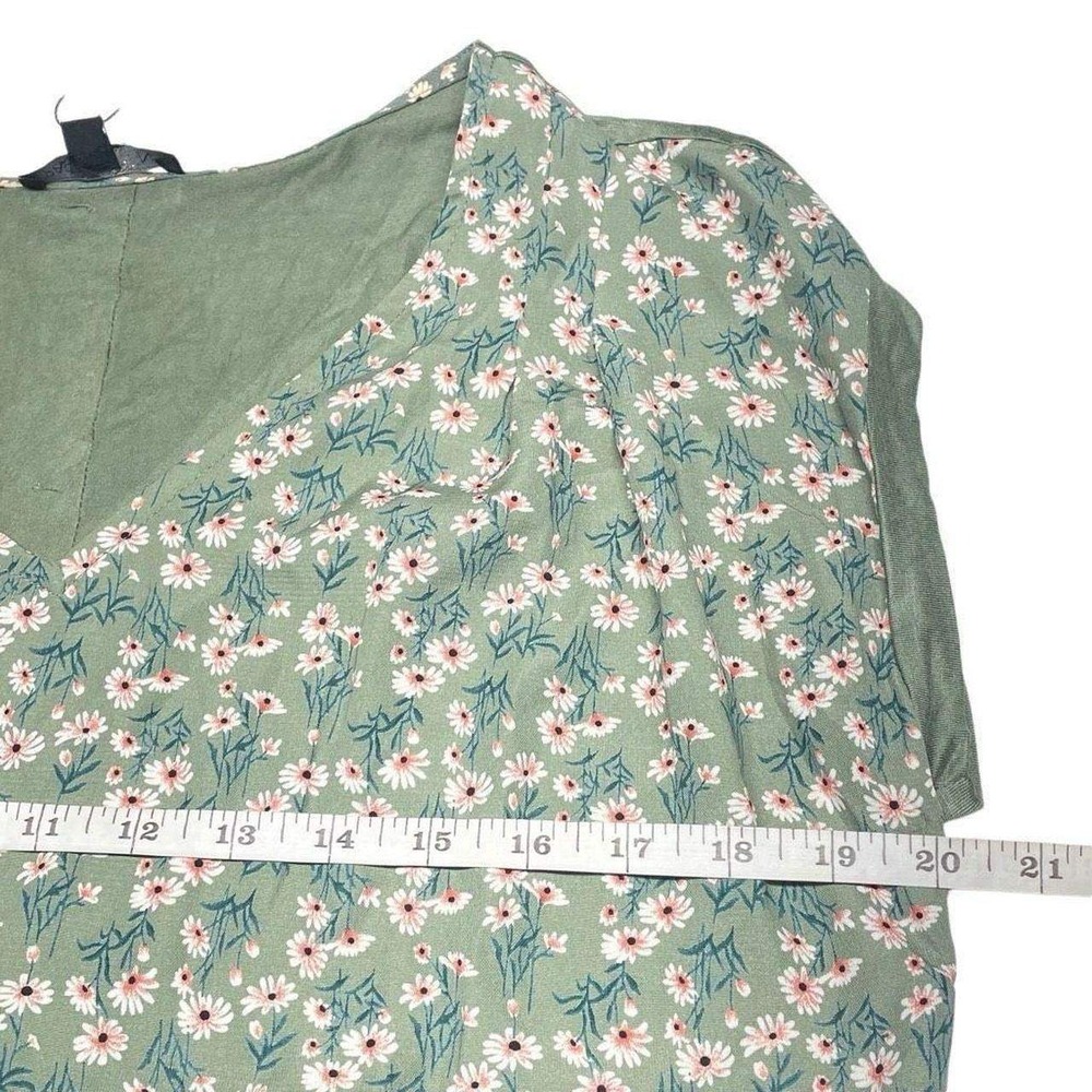 PaperMoon Sage Green Floral Print Button Back Top - Picture 5 of 7